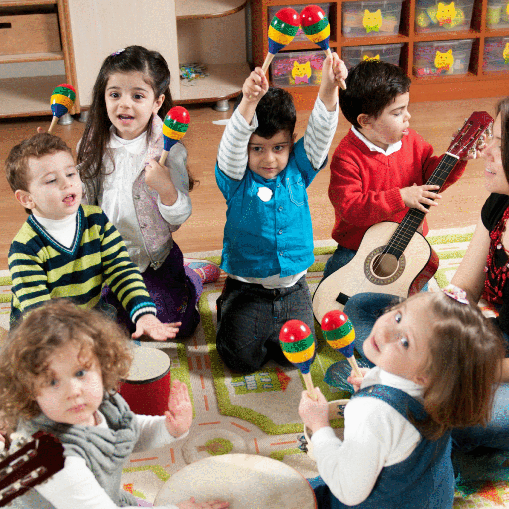 Eventi scolastici e feste di paese: come rendere indimenticabile l’intrattenimento per bambini con la musica senza titolo (1200 x 1200 px) (3)